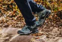 Salomon Quest 4 Gore-Tex Hiking Boots - Women's 27 Salomon Quest 4 Gore-Tex Hiking Boots - Women's -Shoes Sale Store image 1708