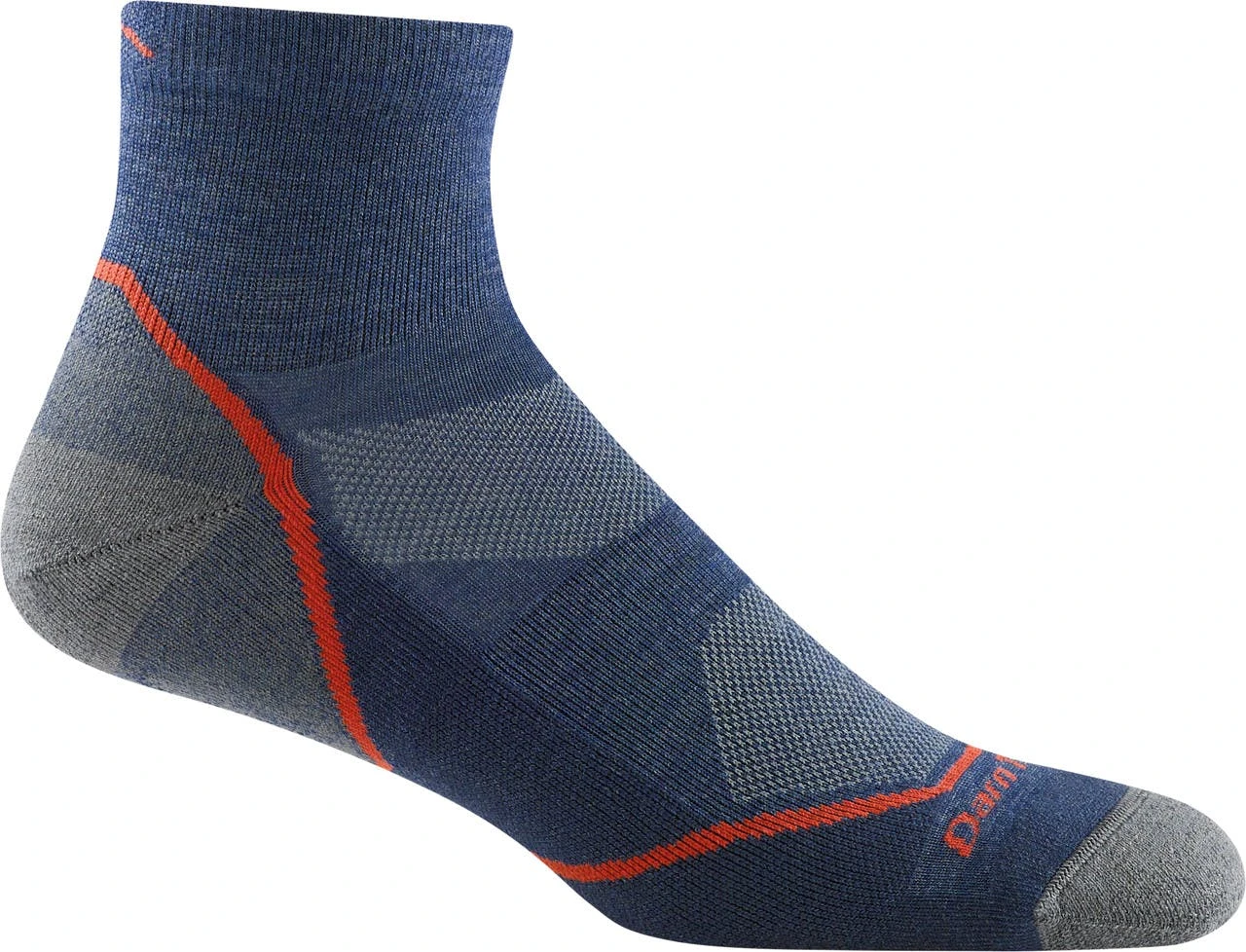 Darn Tough Light Hiker Cushion Quarter Socks - Men's 2 Darn Tough Light Hiker Cushion Quarter Socks - Men's - Image 2