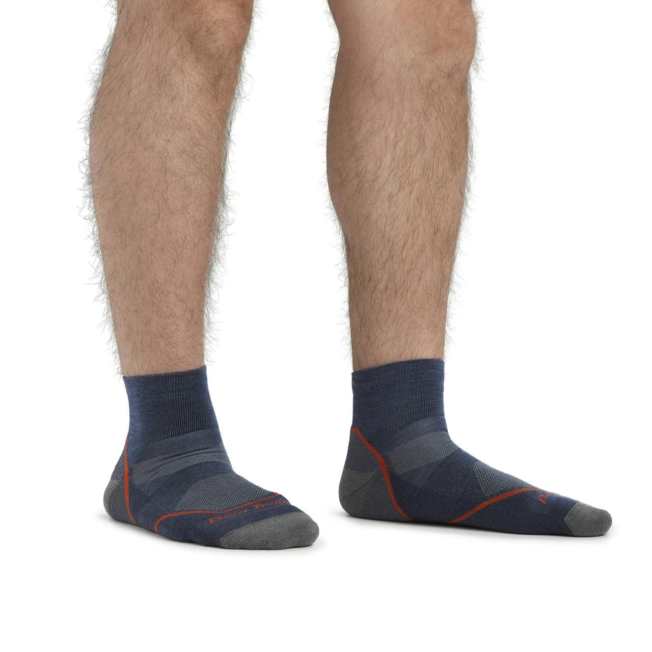 Darn Tough Light Hiker Cushion Quarter Socks - Men's 4 Darn Tough Light Hiker Cushion Quarter Socks - Men's - Image 4